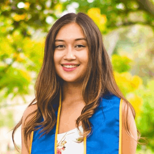 Headshot of Rachel Garleb. 