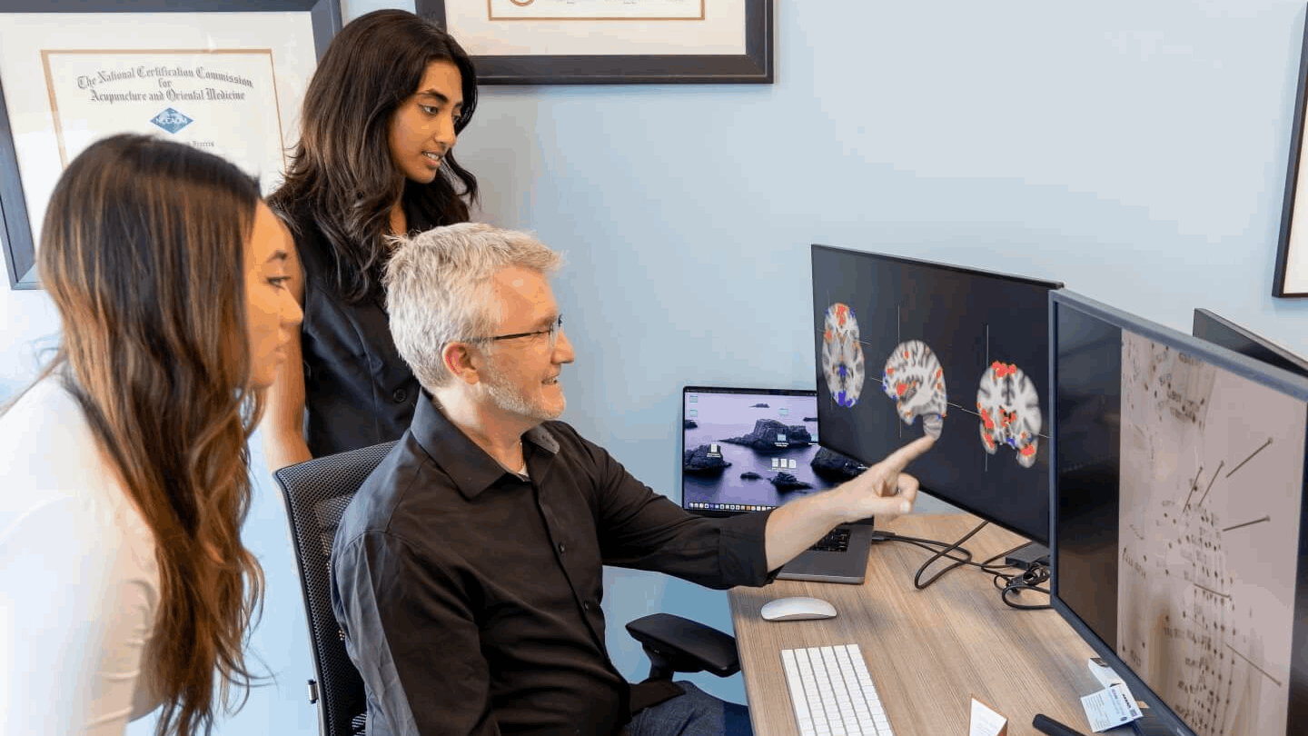 Richard E. Harris reviews brain activation patterns 