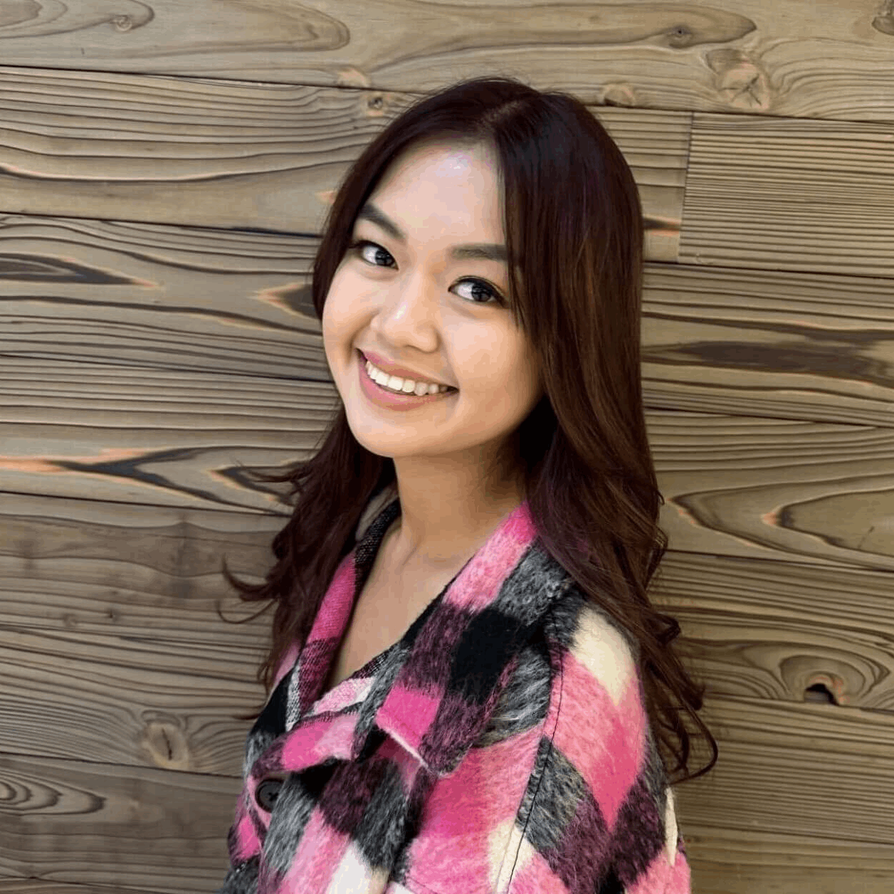 Headshot of Christy Nguyen.